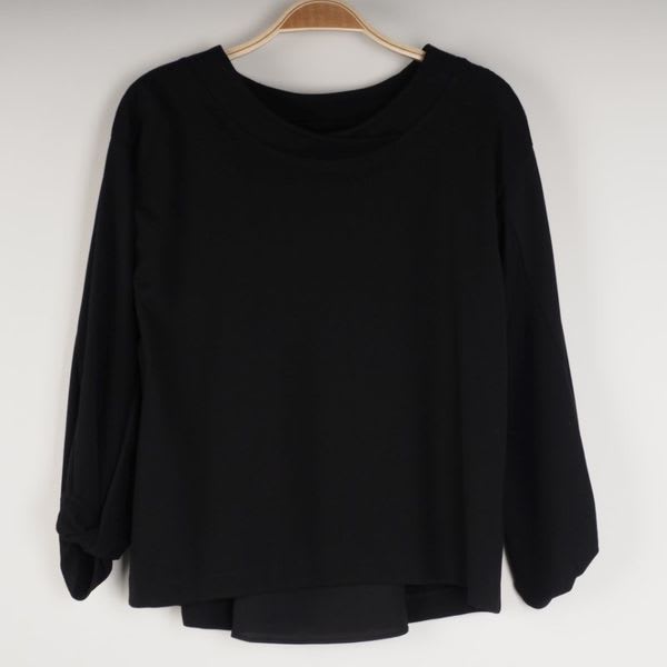 バックジップデザインカットソー