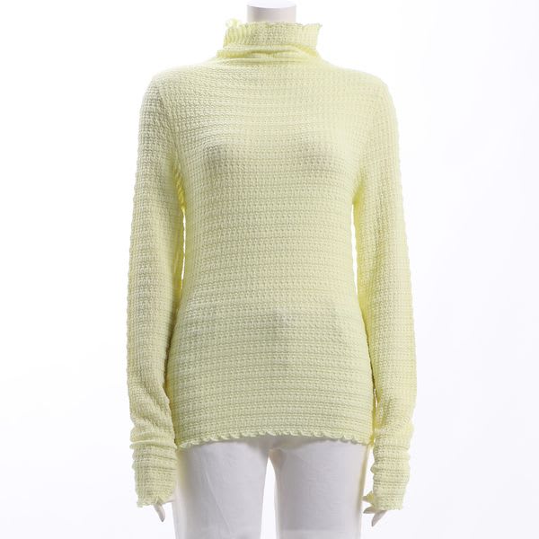 凸凹素材カットソー