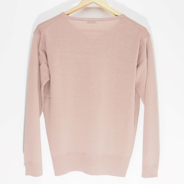 さらっとした素材感ニット