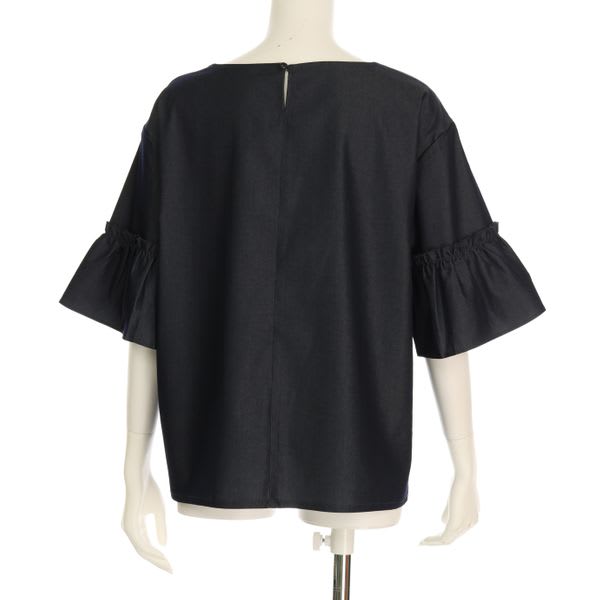 袖フリルブラウス