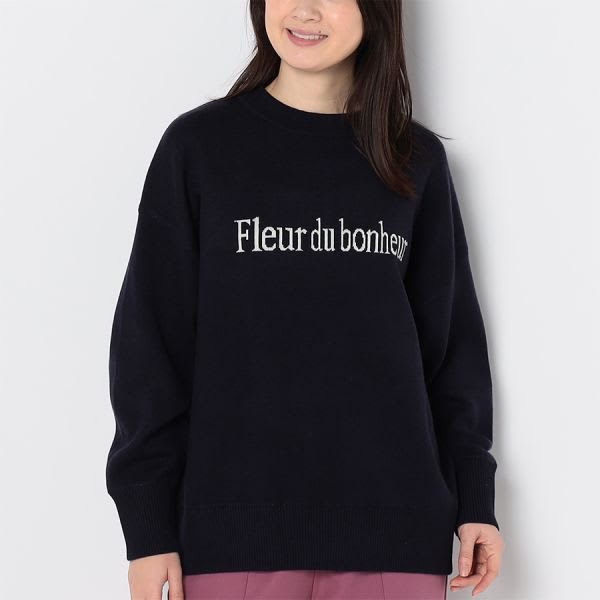 ロゴ入りニット