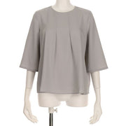 フロントタックブラウス