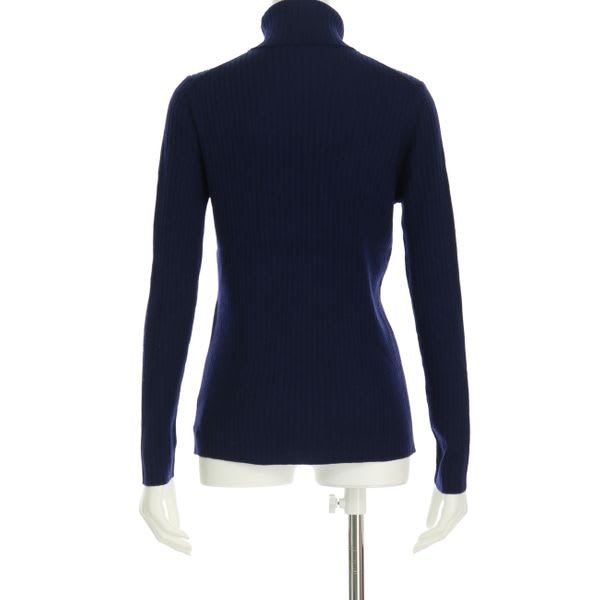 タートルネックリブニット