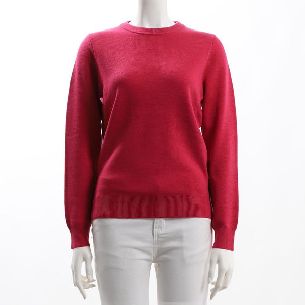 シンプルクルーネックニット