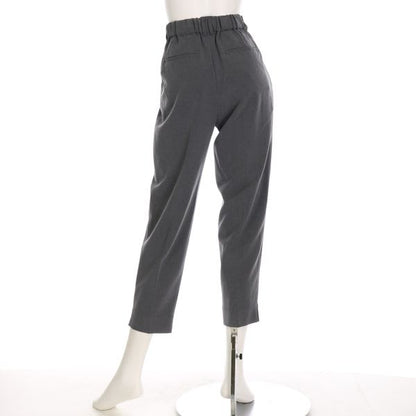 タック入りテーパードパンツ