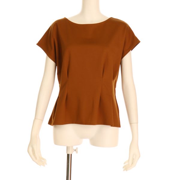 タックペプラムブラウス