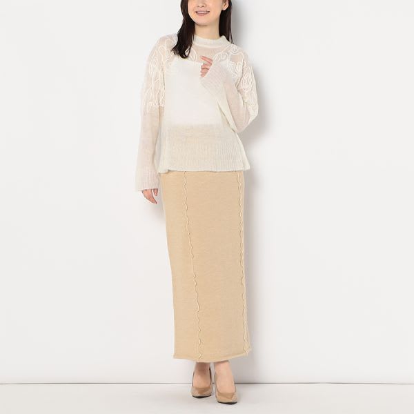 刺繍デザインシアーニット