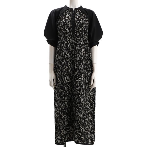 切り替えデザイン小花柄ワンピース