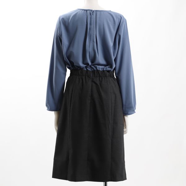 ギャザーネックドッキングワンピース