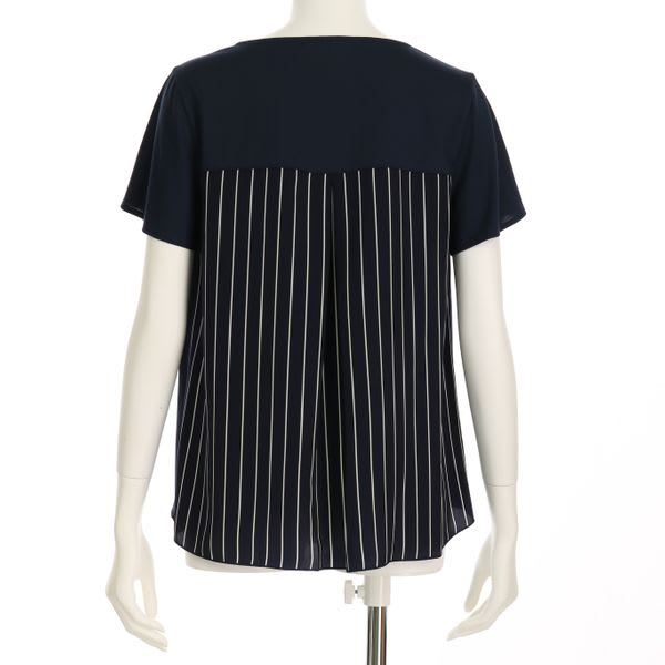 バックストライプ柄タックカットソー