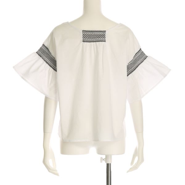 60コットンローンスモッキング袖ブラウス