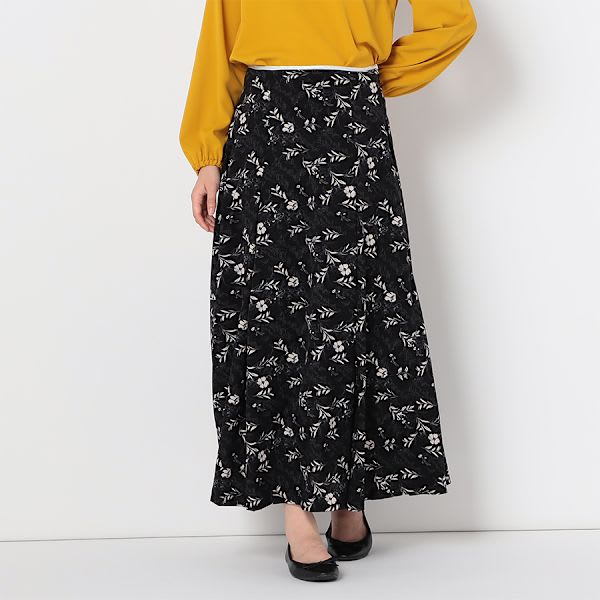 花柄フレアスカート