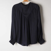 ギャザー入りブラウス