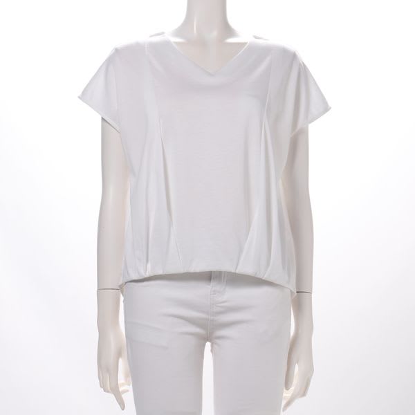 裾タックデザインVネックカットソー