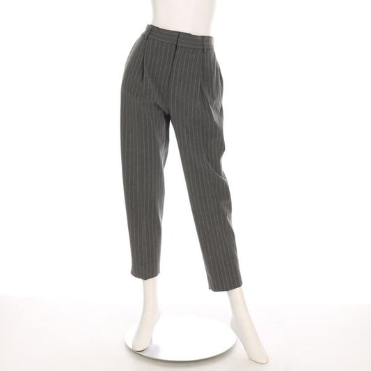 タック入りテーパードパンツ