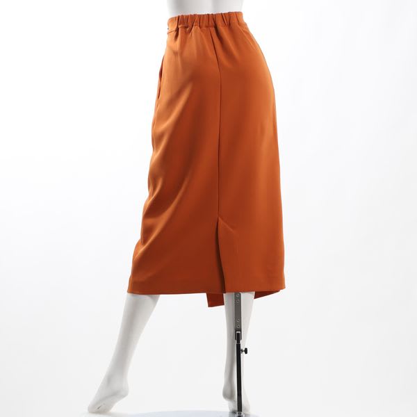 バックスリットラップ風タイトスカート