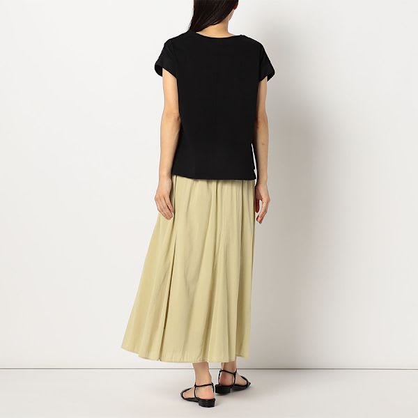 切り替えラインカットソー