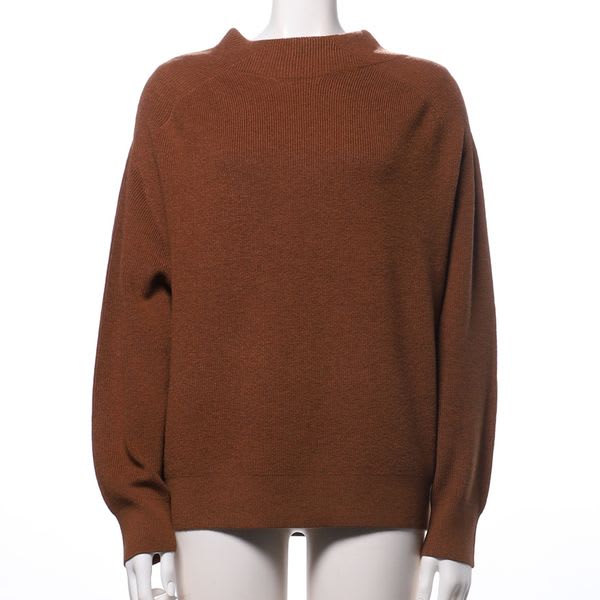 ミドルゲージハイネックニット