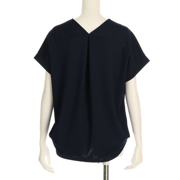 バックシャンVネックカットソー