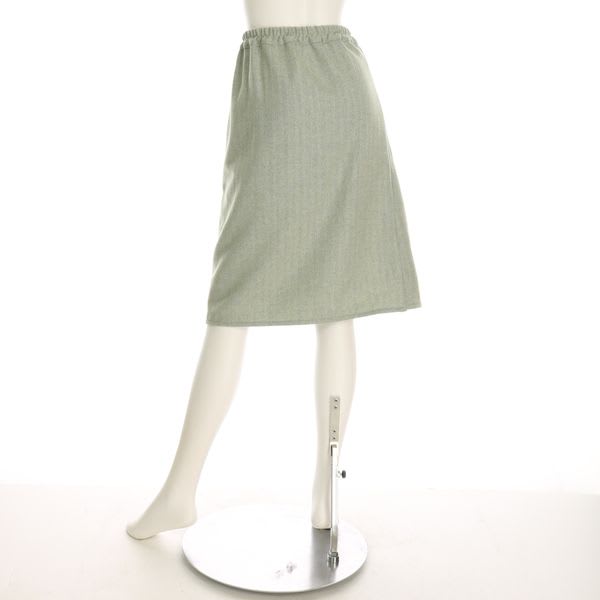 ヘリンボーン柄ラップ風スカート