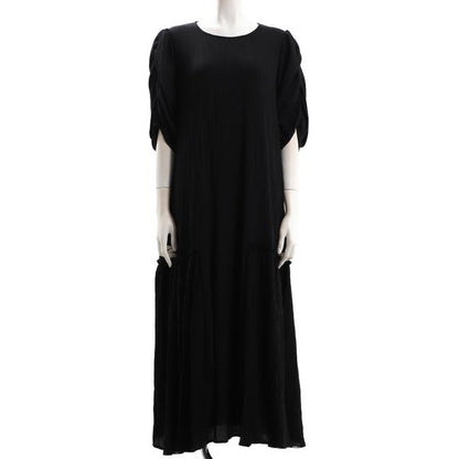 ドライタッチギャザーフレアワンピース