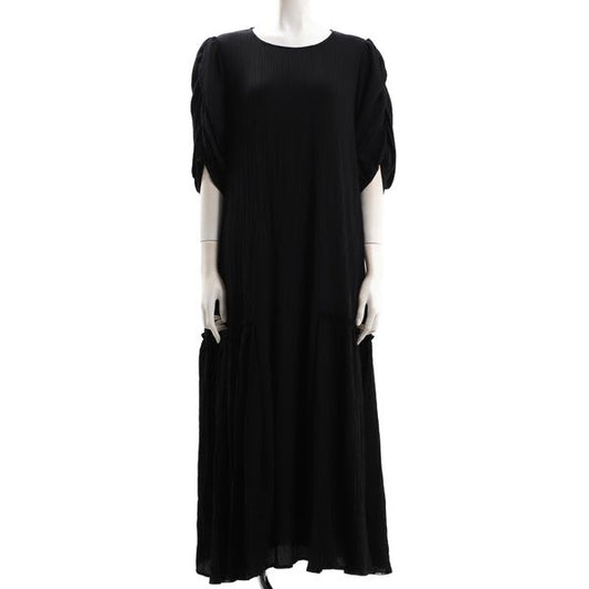 ドライタッチギャザーフレアワンピース