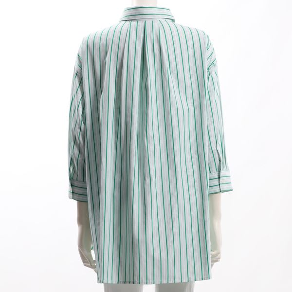 ストライプ柄バックテールシャツ