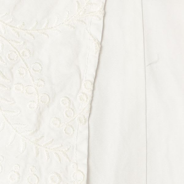 刺繍入りケープブラウス