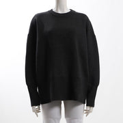 シンプルクルーネックニット