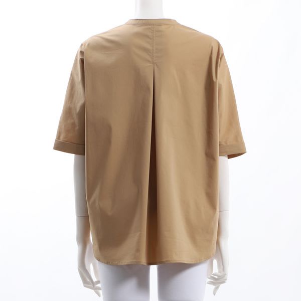 バックタックデザインブラウス