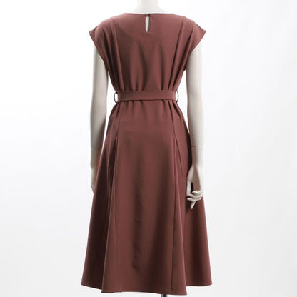 ウエストリボン付きラウンドネックワンピース