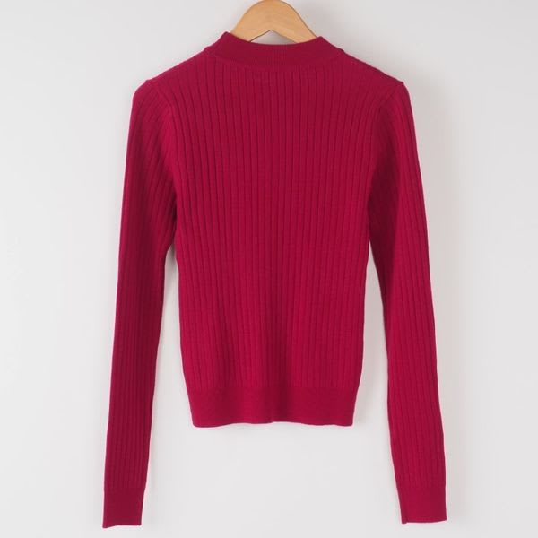 クルーネックリブニット