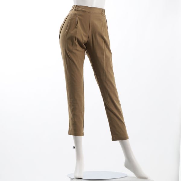 ストレッチ起毛タック入りテーパードパンツ