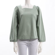 スクエアネックカットソー