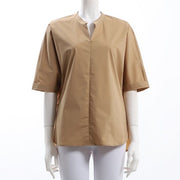 バックタックデザインブラウス