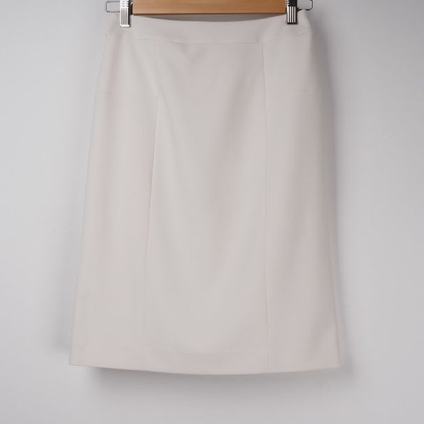 シンプルタイトスカート
