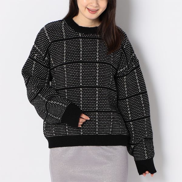 編み柄クルーネックニット