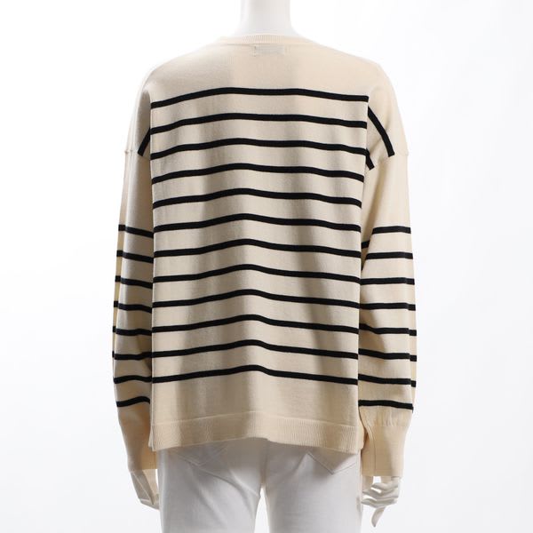 ボーダー柄ニット