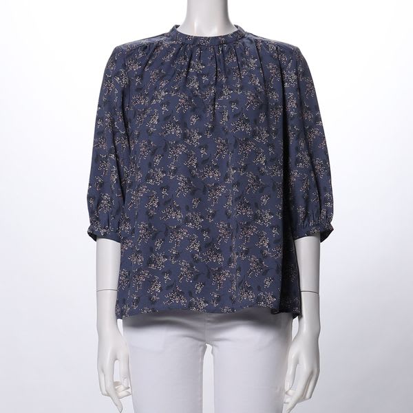 花柄ギャザードネックブラウス