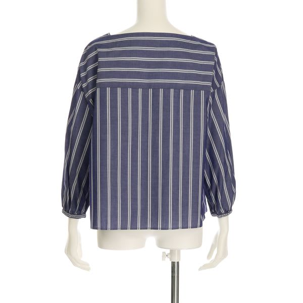 襟元デザインドロップショルダーブラウス