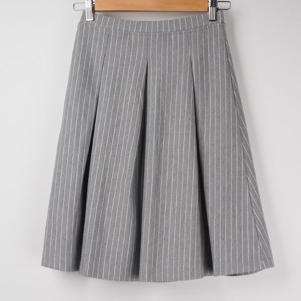 ストライプタックスカート