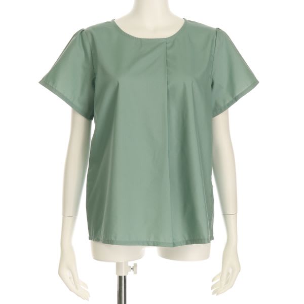 フロントタックブラウス