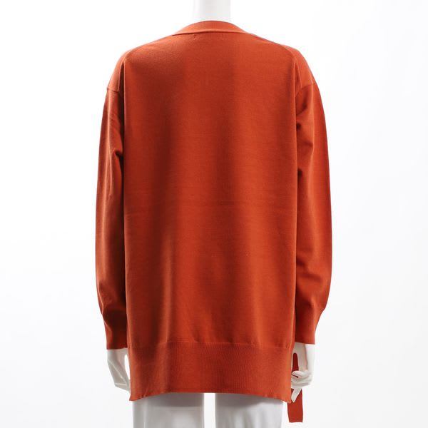 サイドスリットバックテールニット