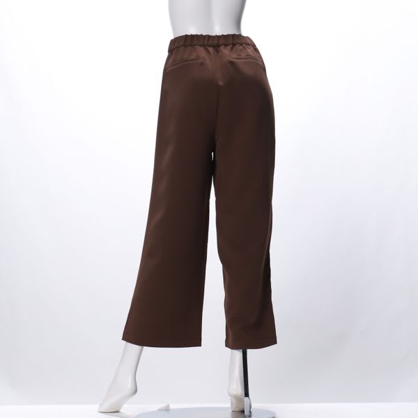 タック入りワイドパンツ