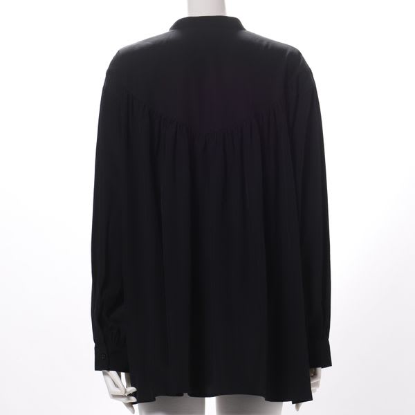 バンドカラー前開きブラウス