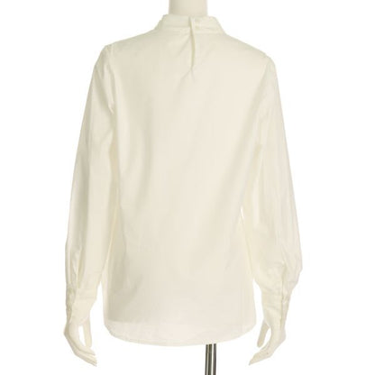 シンプルデザインブラウス