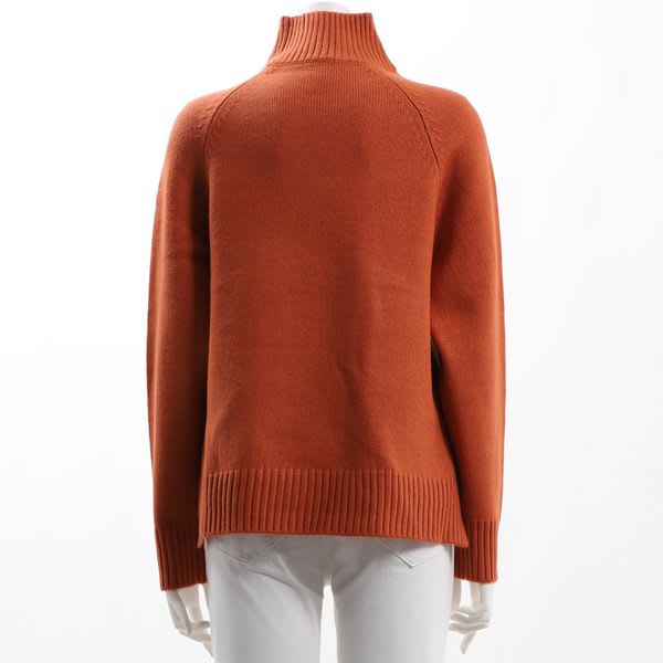 ハイネックラグランスリーブニット