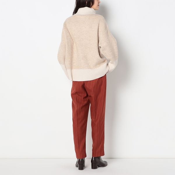 ストライプ柄テーパードパンツ