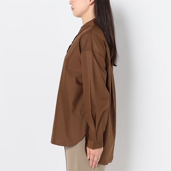 シンプルデザイン前開きシャツブラウス