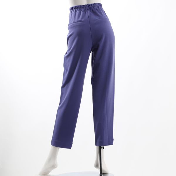 センターシームテーパードパンツ